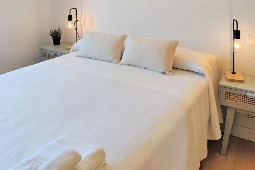 Apartamento Vistas, Reci�n Reformado, 2 Dormitorios Dobles.