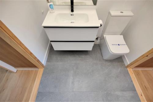 Apartamento Vistas, Reci�n Reformado, 2 Dormitorios Dobles.