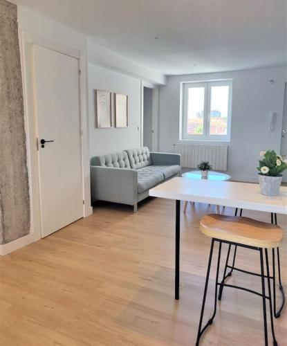 Apartamento Vistas, Reci�n Reformado, 2 Dormitorios Dobles.
