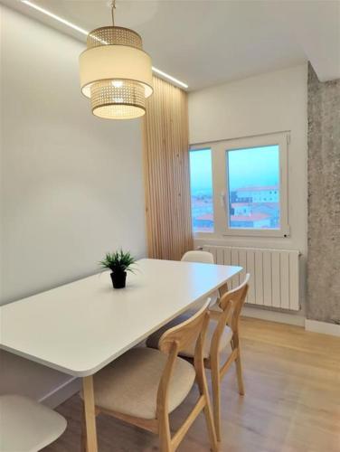 Apartamento Vistas, Reci�n Reformado, 2 Dormitorios Dobles.