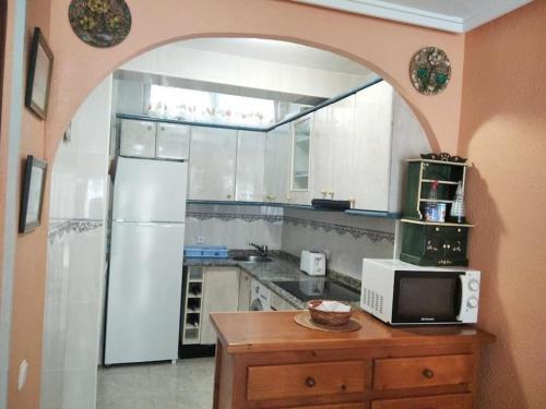 Apartamento Apto Con Terraza Y 2 Dormitorios. 600 Megas Wifi.
