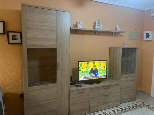 Apartamento Apto Con Terraza Y 2 Dormitorios. 600 Megas Wifi.