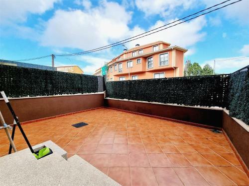 Apartamento Con Terraza Y Piscina