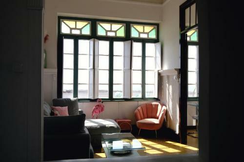 Rooftop Dreamhouse - 3br With Seaviews