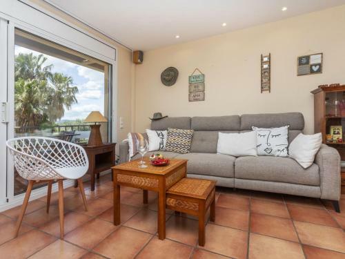 Apartment Les Oliviers By Interhome
