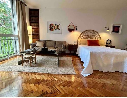Niko Rooms
