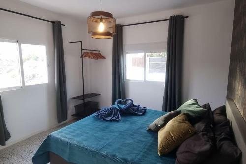 Amplio Apartamento Con Terraza Privada, Piscina Compartida En Arico