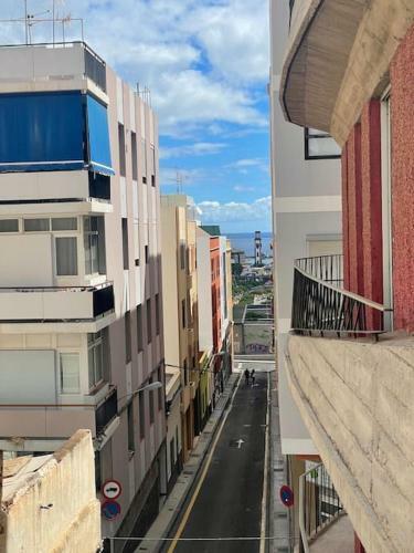 Renovated Modern Apartment In The City Center
