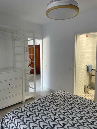 Renovated Modern Apartment In The City Center