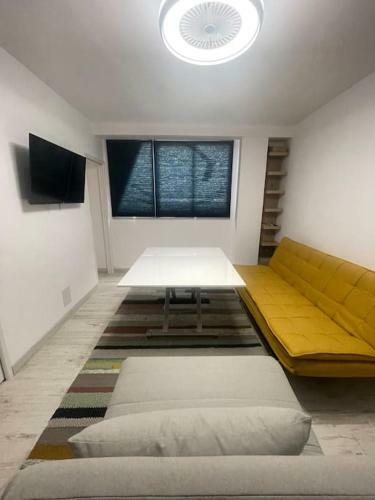 Renovated Modern Apartment In The City Center