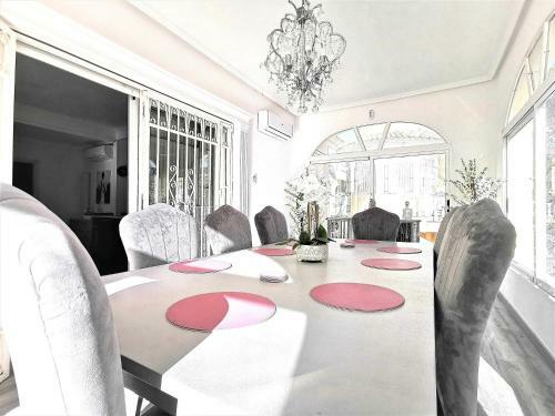 2 Apts In Villa Sun And Happiness