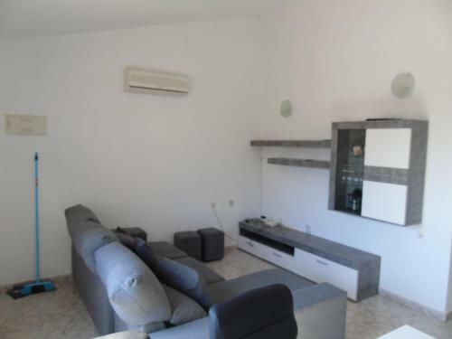 2 Bed Apartment Villamartin With Communal Pool