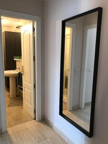 Bonito Apartamento 1 Dormitorio: Piscina Y Parkin