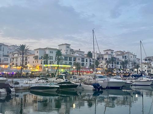 Apartamento Los Granados De La Duquesa