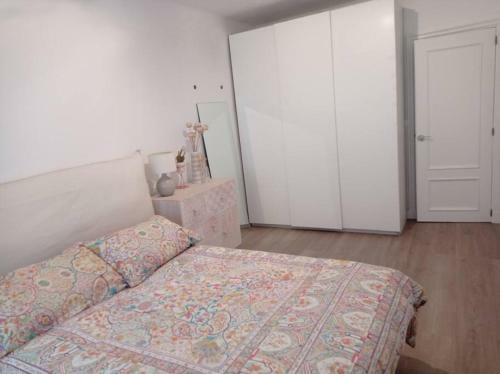 Apartamento Piso Con Terraza Junto A La Playa