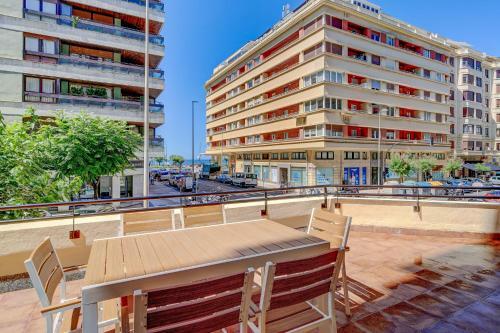 Apartamentos Gran V�a By Sanse Holidays Free Parking