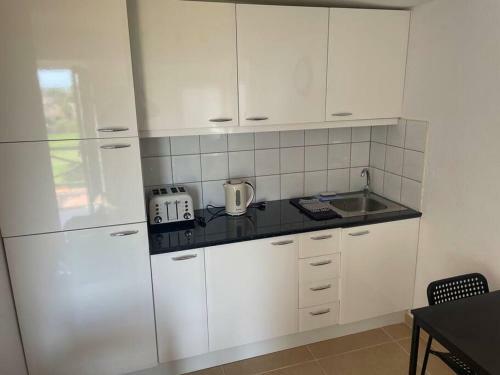 Palm Villa 1 Bed Apartment Overlooking Golf Course