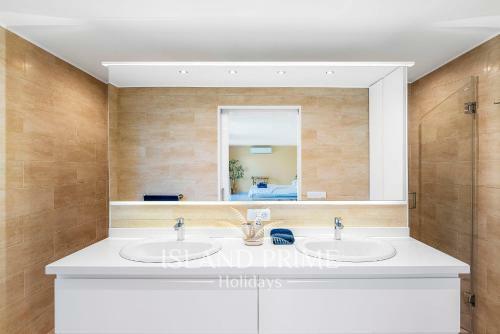 Private Villa In Golf Del Sur