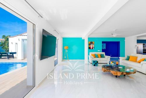 Private Villa In Golf Del Sur