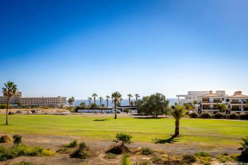 Villa With 4 Bedrooms And Private Heated Pool