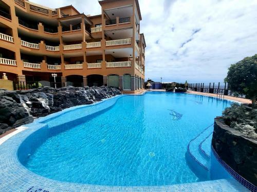 Apartamento El Nautico Coral Suites