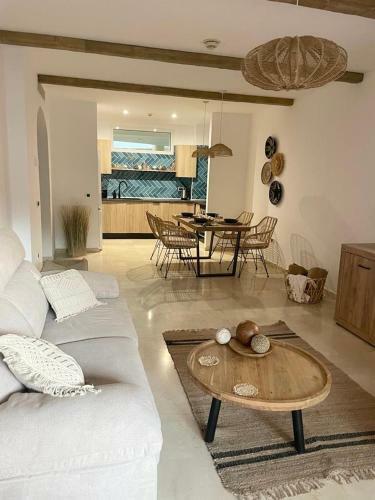 Apartamento El Nautico Coral Suites