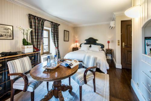 Hotel Ch�teau De La Tour De Puits