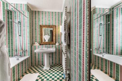 Hotel Ch�teau De La Tour De Puits