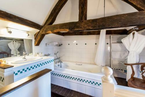 Hotel Ch�teau De La Tour De Puits
