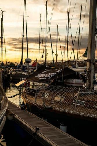 The Captains Locker - 30ft Yacht