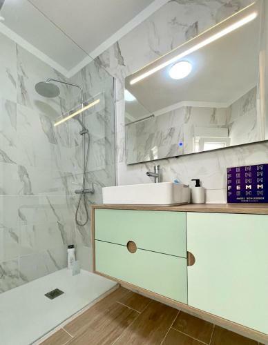 Seafront Apartment In Amarilla Golf