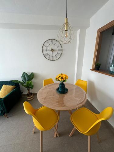 Apartamento Los Girasoles De Veneziola