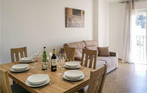 Nice Apartment In Sanlucar De Barrameda With Wifi And 2 Bedrooms