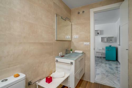 Downtown Cozy Apartment In Los Boliches Ref 180