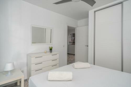 Downtown Cozy Apartment In Los Boliches Ref 180