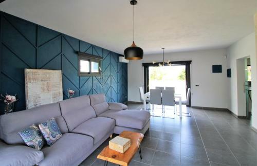 Casa Moderna A 300 Metros De La Playa.
