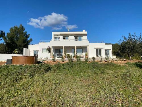 Modern Villa In Cala Jondal Porroig