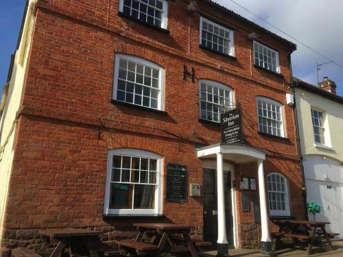 Hostal The Silverton Inn