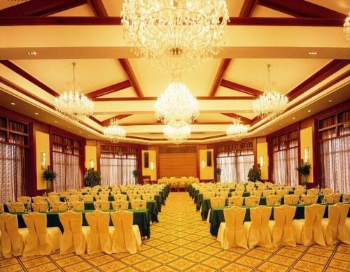 Phoenix Hotel Wuyi