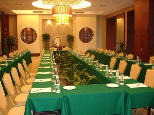 Phoenix Hotel Wuyi