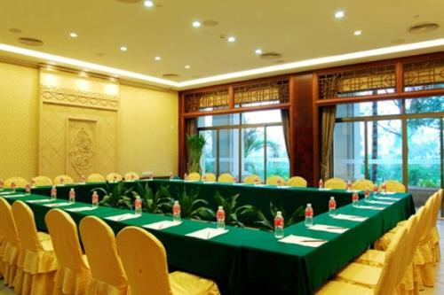 Phoenix Hotel Wuyi