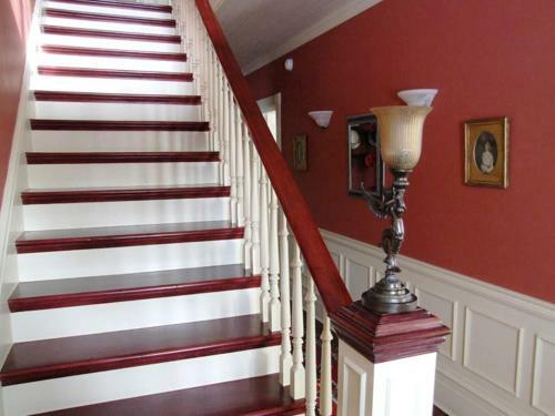 B&B Hillhouse