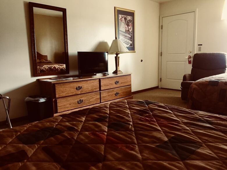 Motel Crest Country Inn