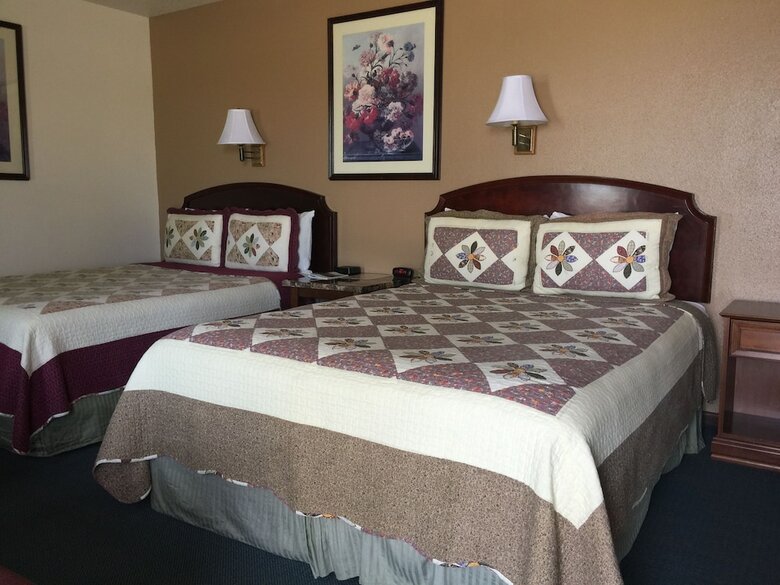 Motel Crest Country Inn