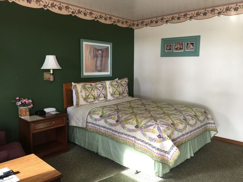 Motel Crest Country Inn