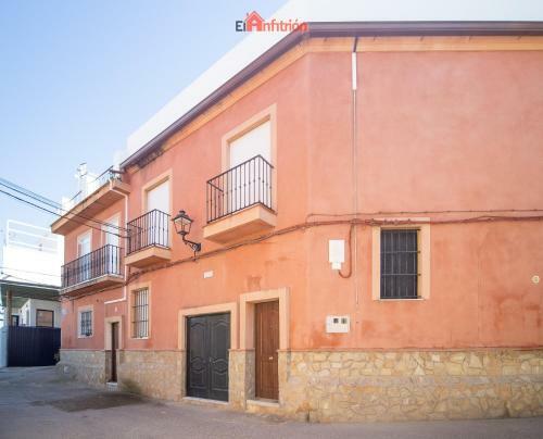 El Anfitri�n - Casa Salmedina