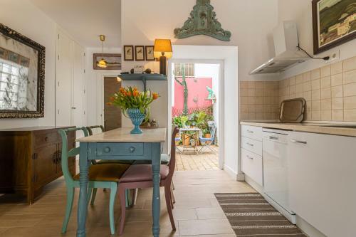 4 Apartamentos Independientes En Casa Palacio
