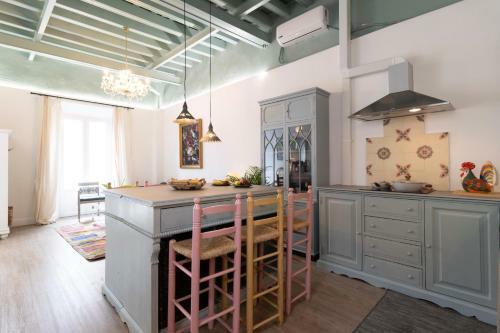 4 Apartamentos Independientes En Casa Palacio