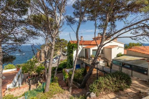 Casa Rossell�