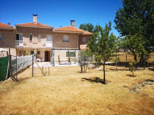 Agradable Casa Con Jard�n: Casasola